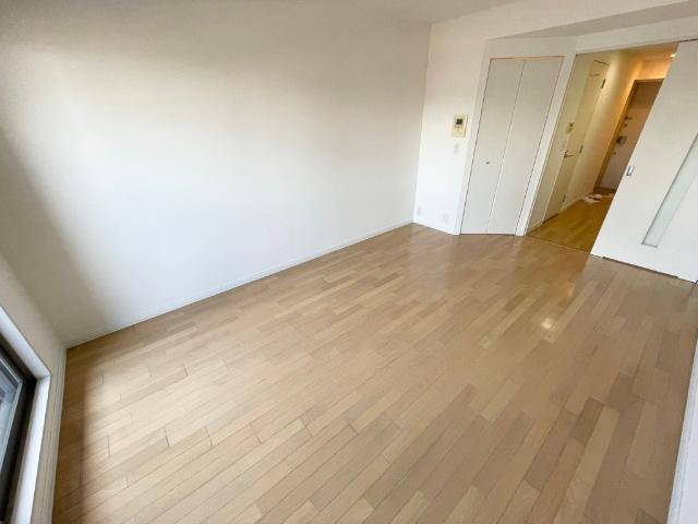 神戸市兵庫区駅南通マンション リビング