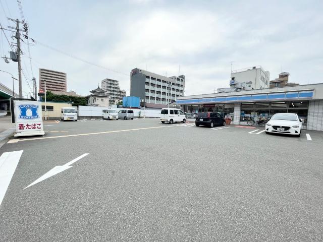 ローソン神戸兵庫町二丁目店：351m
