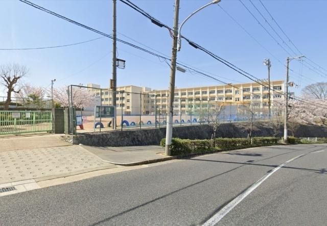 神戸市立南五葉小学校：496m