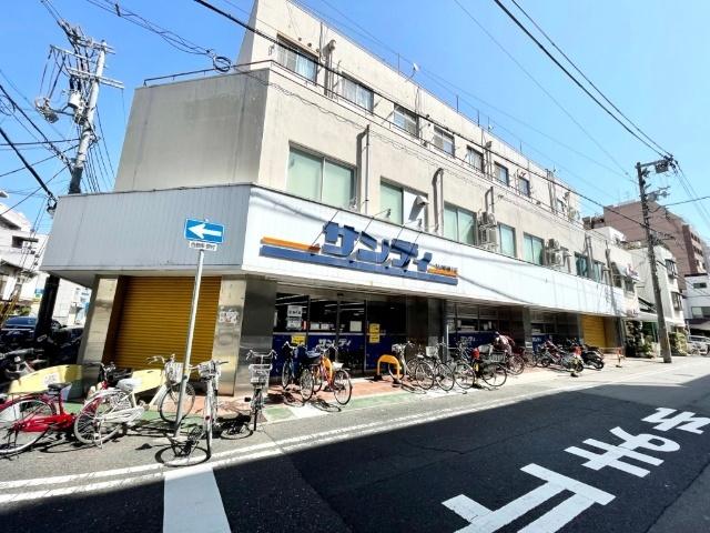 サンディ湊川店：898m