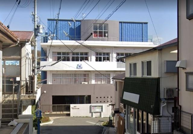 神戸市立丸山ひばり小学校：905m