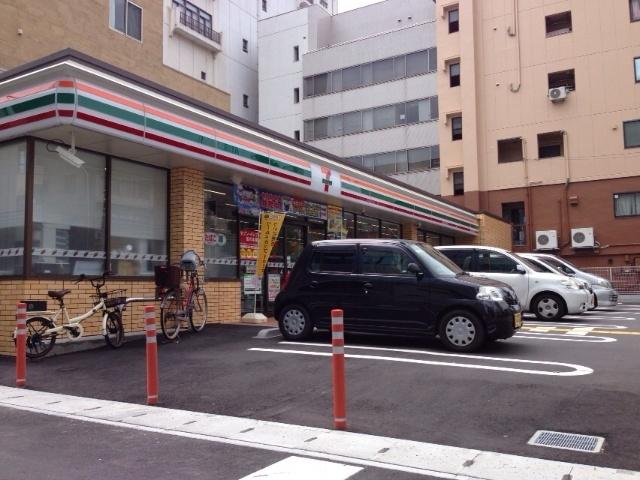セブンイレブン神戸下沢通3丁目店：162m
