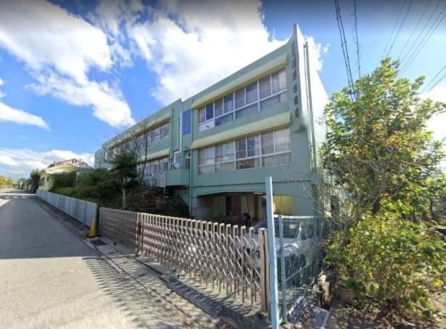 認定こども園正英幼稚園：495m