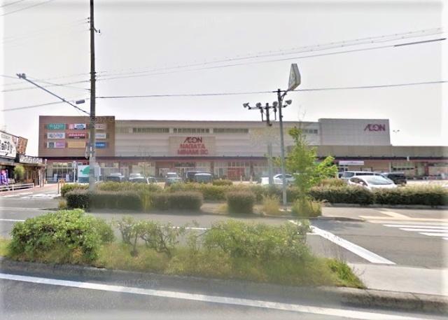 ウエルシアイオン長田南SC店：706m