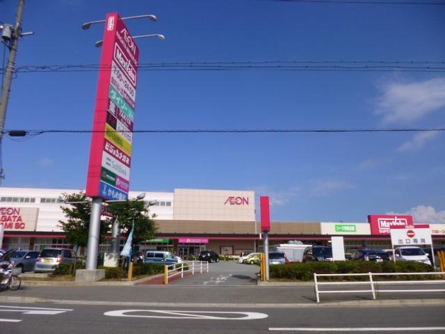 イオン長田南ショッピングセンター：894m