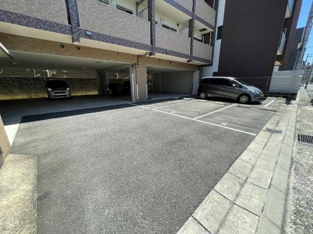 KMS新生水木通 駐車場