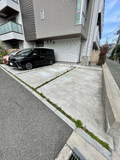 神戸市兵庫区上三条町マンション 駐車場