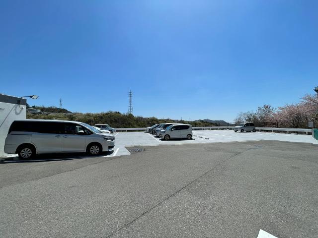 神戸市北区泉台マンション 駐車場