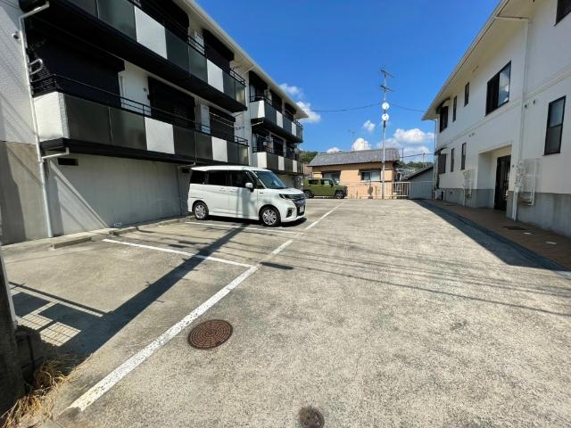 神戸市北区北五葉アパート 駐車場