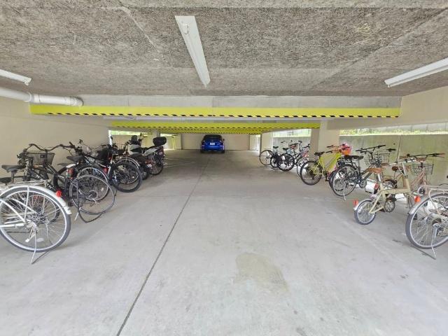 神戸市兵庫区上祇園町マンション 駐車場
