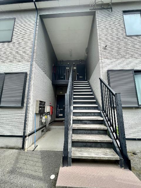 大倉山ハイツA棟 エントランス