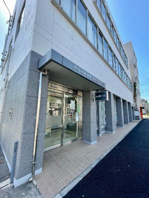 姫路信用金庫湊川支店：398m