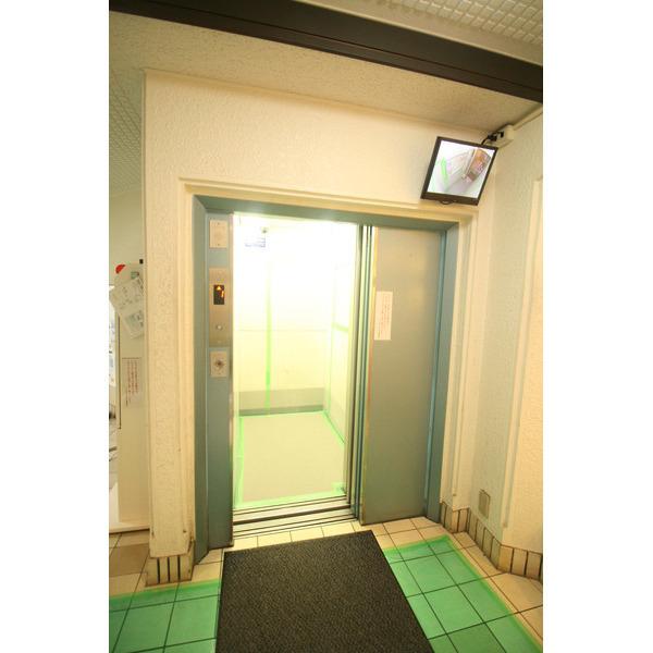 ライオンズマンション湊川公園 駐車場