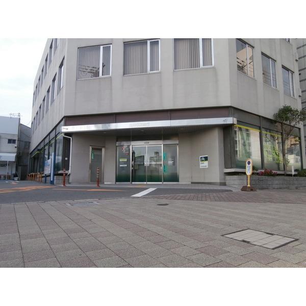 銀行