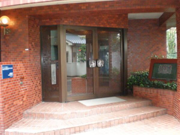 ライオンズマンション大倉山公園 エントランス