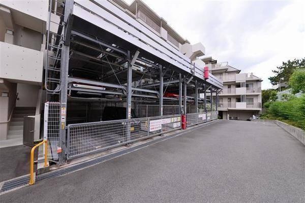 ワコーレ神戸五宮麓彩館 駐車場