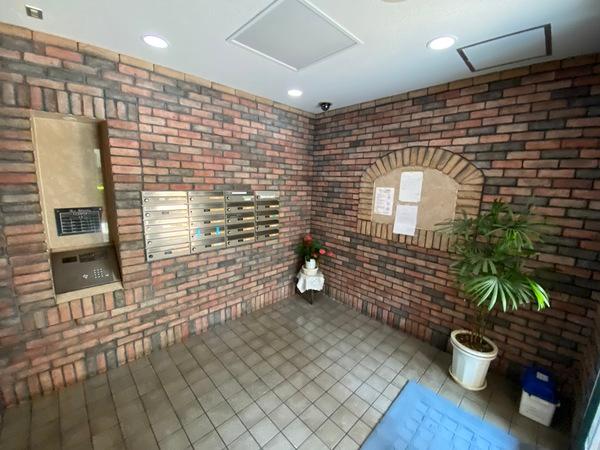 ラインビルド土方（303） ロビー