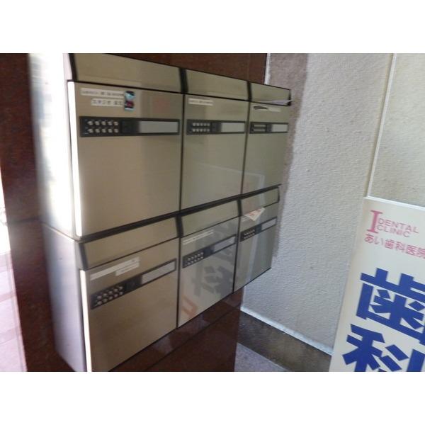 丸周司ビル 部屋画像