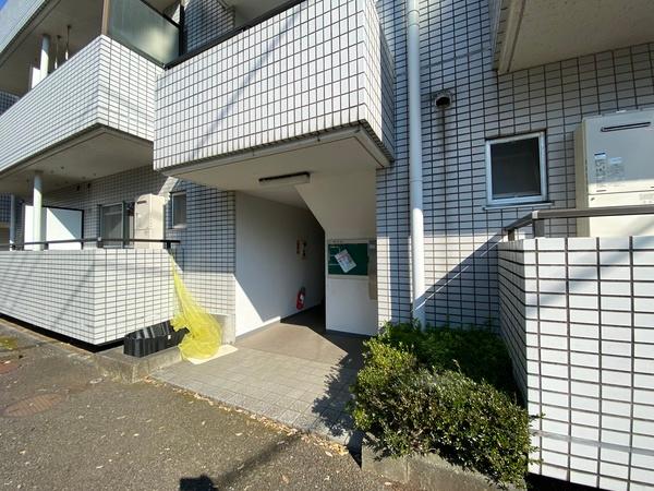 パークヒル２０番館（305） エントランス