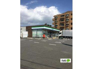 ファミリーマート東村山久米川町店：800m