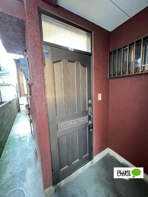 メゾン久米川（101） 玄関