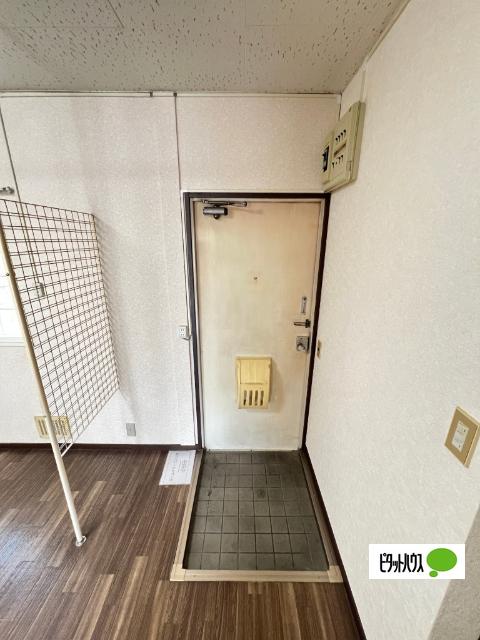 コーポサンライト（103） 玄関