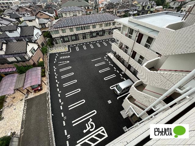 グランシャリオ　清瀬（503） 駐車場