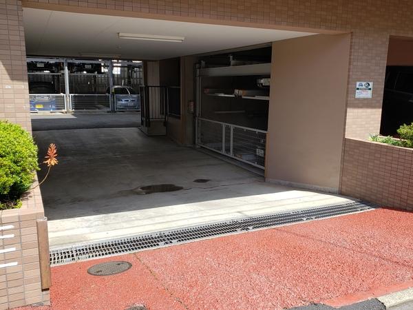 大田区西糀谷駐車場 リビング