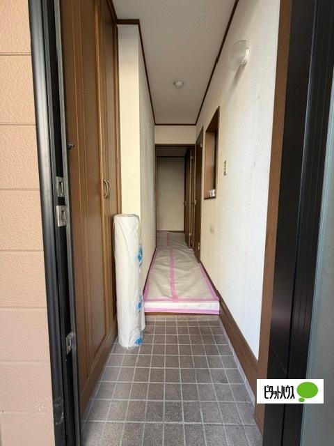 大森北3丁目　中古賃貸併用住宅（3LDK+1DK） 玄関