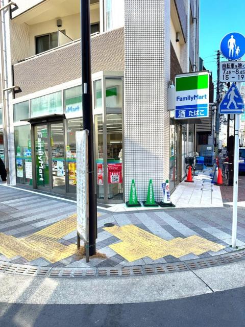 ファミリーマート大田梅屋敷店