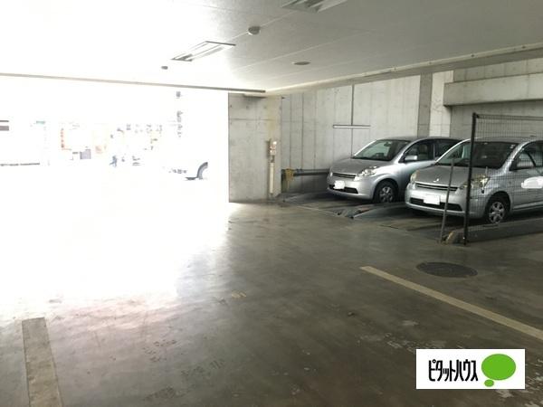 センチュリープラチナマンション大井町 駐車場