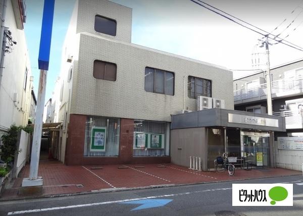 銀行