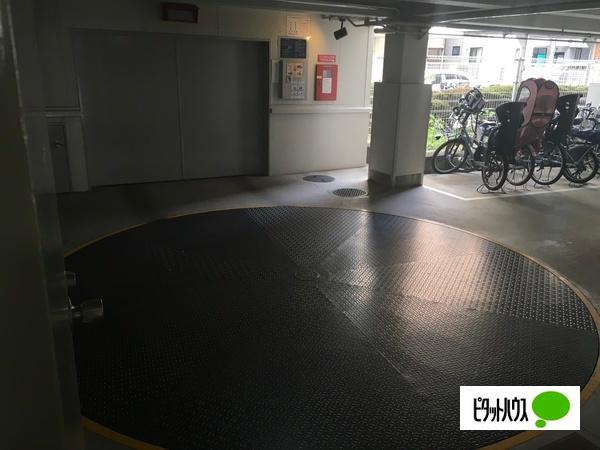 五反田リーラハイタウン 駐車場