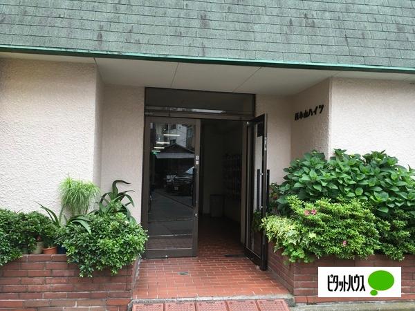 西小山ハイツ エントランス