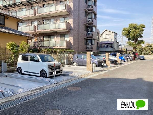 シティウインズ新川崎2番館 駐車場