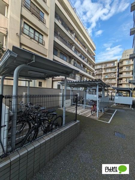 エンゼルハイム多摩リバーサイド第３ 駐車場