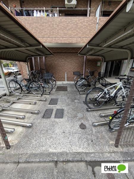 グランイーグル大森中央 駐車場