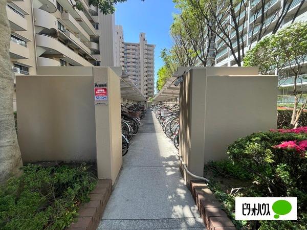 多摩川ハイム1号棟 駐車場