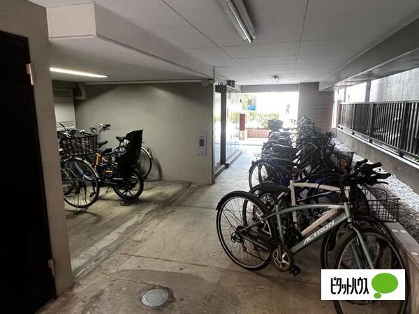 メイツ蒲田 駐車場
