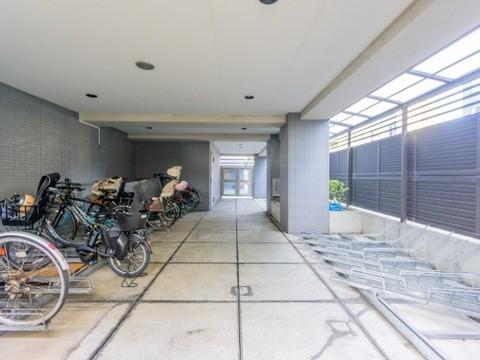 リシェ大井 駐車場