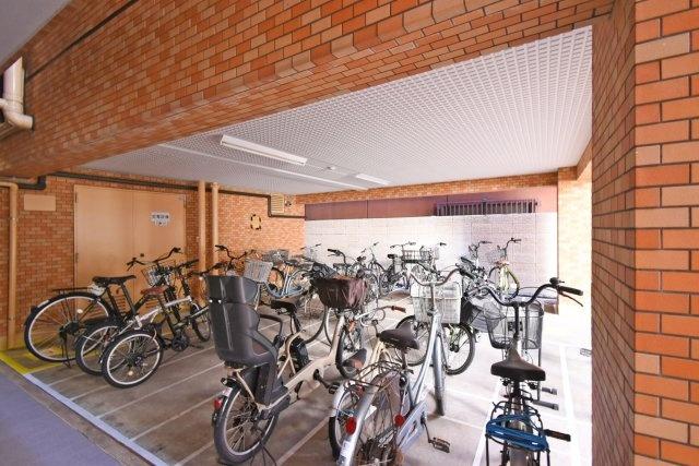 ライオンズマンション西中延 駐車場