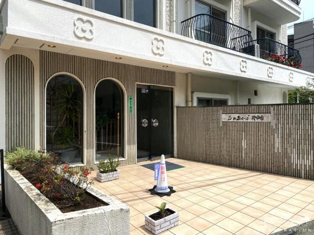 シャンボール池田山 エントランス