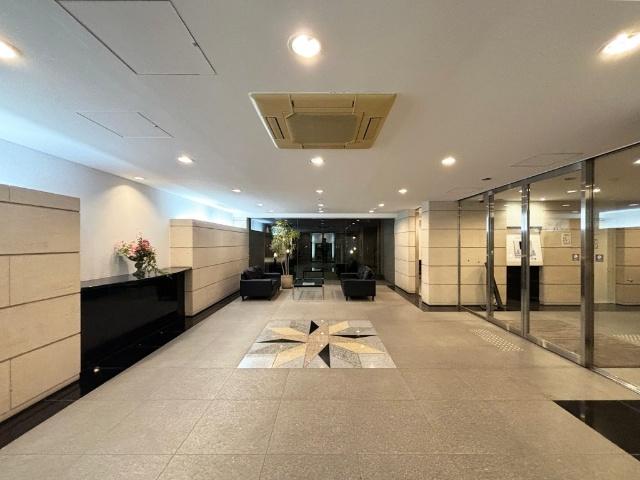 クレッセント東京リプライム ロビー