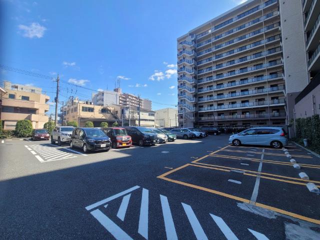 グランイーグルパークサイド大森南 駐車場