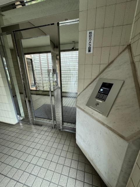 メイツ多摩川緑地 エントランス