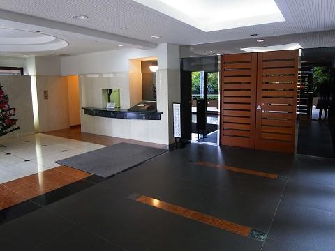 ディアナコート田園調布 エントランス