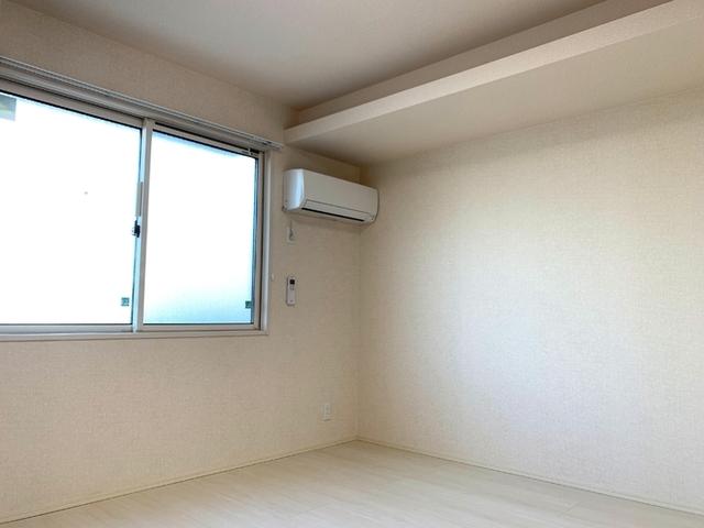 ﾛｲｼﾞｪﾝﾄﾊﾟｰｸｽ ﾚｲｸﾀｳﾝ Ⅱ　A（107） 部屋画像