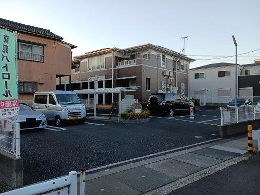 アウローラ（201） 駐車場