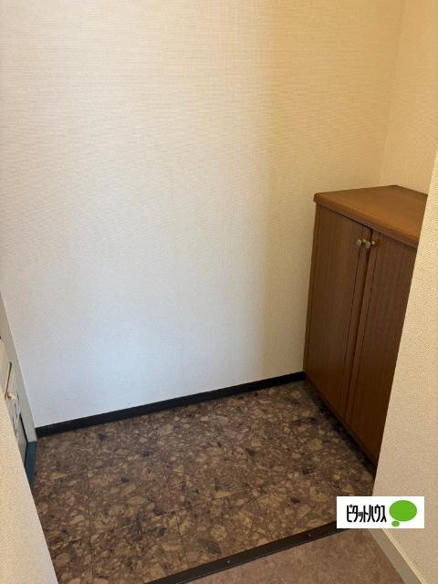 ポルシェ北松戸（408） 玄関