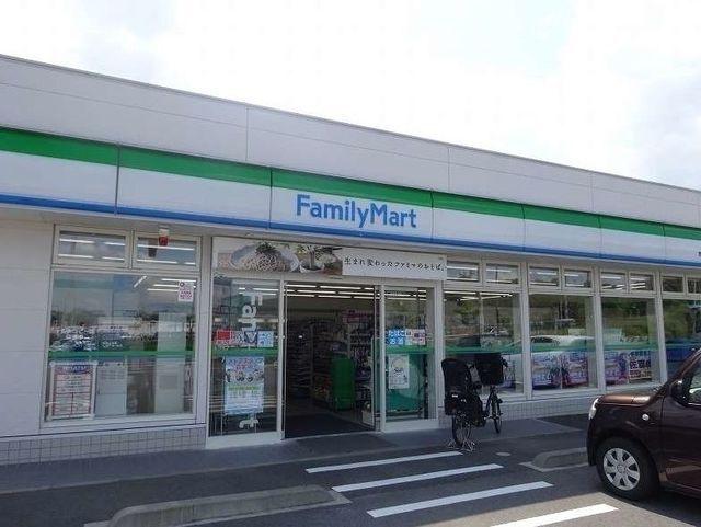 ファミリーマート：400m